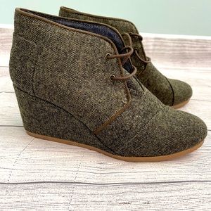 TOMS Woman Ankle Boots Size 10